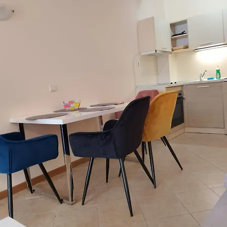 2 With Poolview Royal Sun Апартаменты *