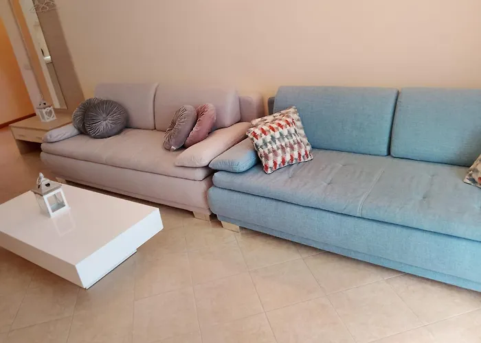 2 With Poolview Royal Sun Апартаменты