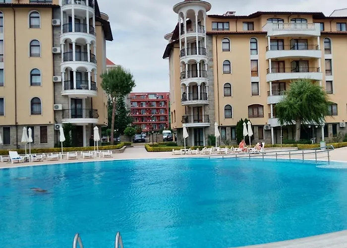 2 With Poolview Royal Sun * Солнечный берег