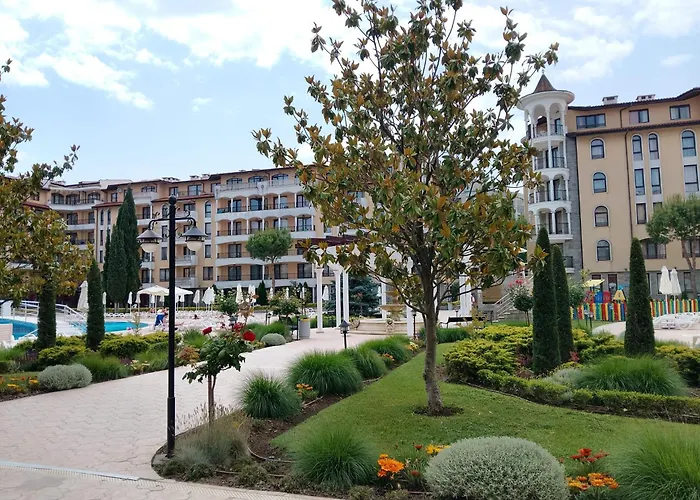 Апартаменты 2 With Poolview Royal Sun